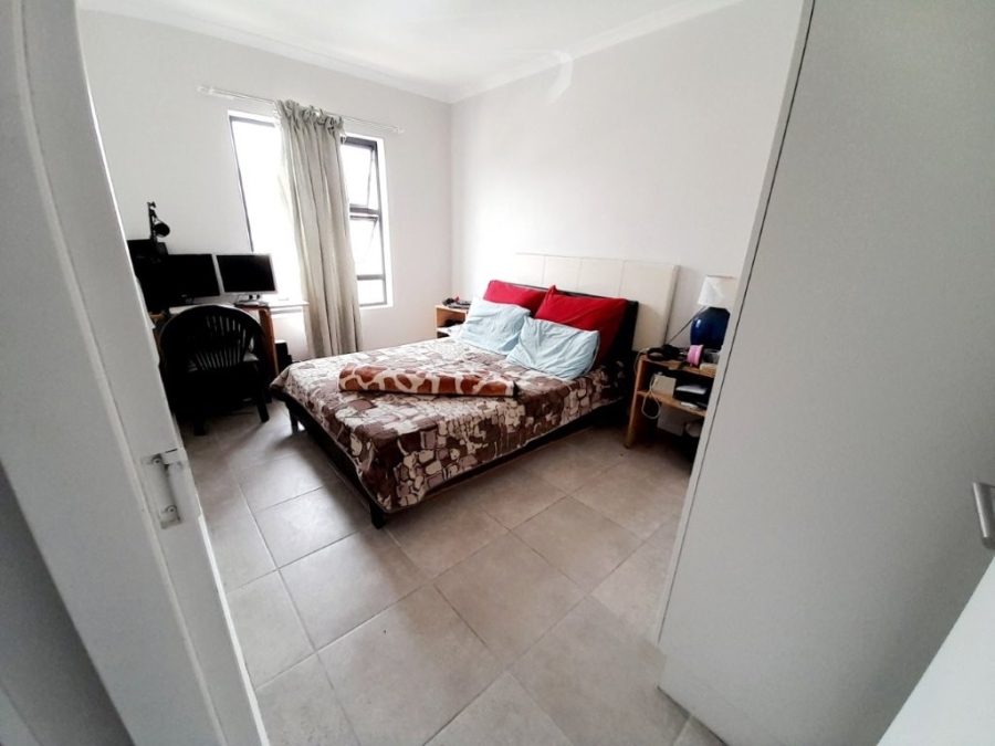 To Let 2 Bedroom Property for Rent in Burgundy Estate Western Cape
